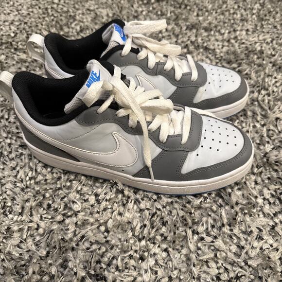 Nike Kids Sneakers - Gray and White - Picture 3 of 9